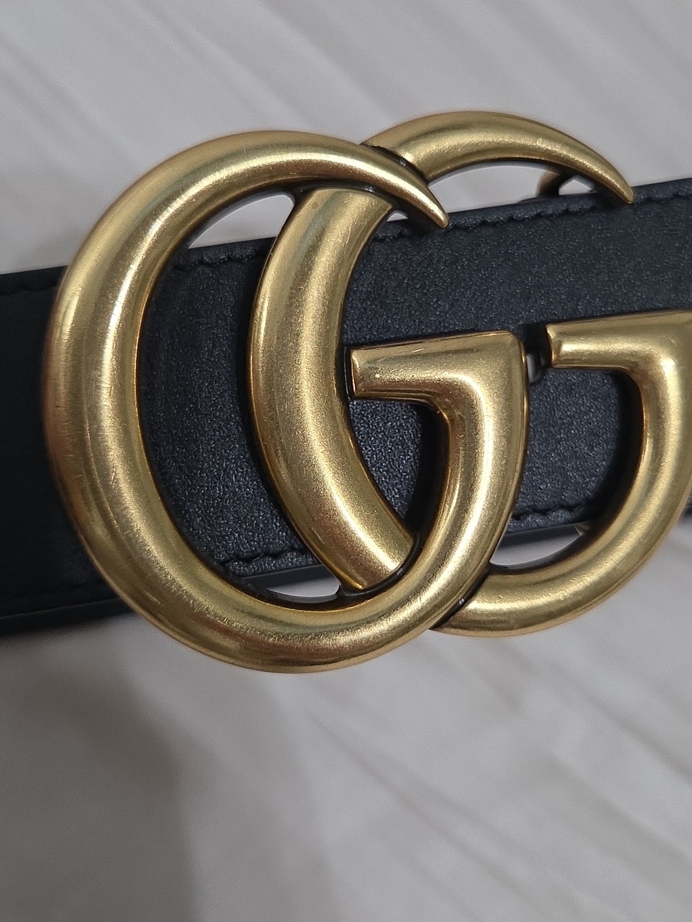 Gucci Marmont Black Leather Belt with Gold Double G Buckle - Picture 3 of 16